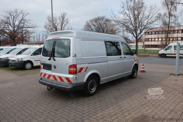 Vans ar augstu jumtu VOLKSWAGEN T5 Transporter Kasten Mittelhochdach 4 Motion