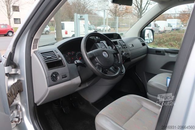 Vans ar augstu jumtu VOLKSWAGEN T5 Transporter Kasten Mittelhochdach 4 Motion