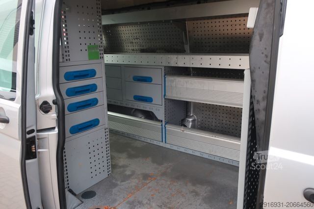 Vans ar augstu jumtu VOLKSWAGEN T5 Transporter Kasten Mittelhochdach 4 Motion