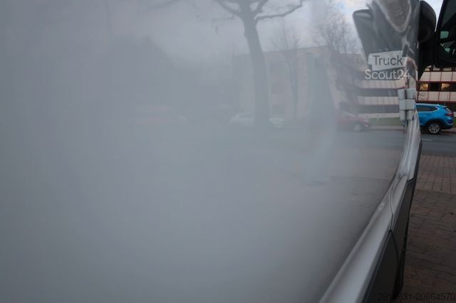 Pritschenwagen FORD Transit DoKa / Pritsche / AHK / BT / FN:162