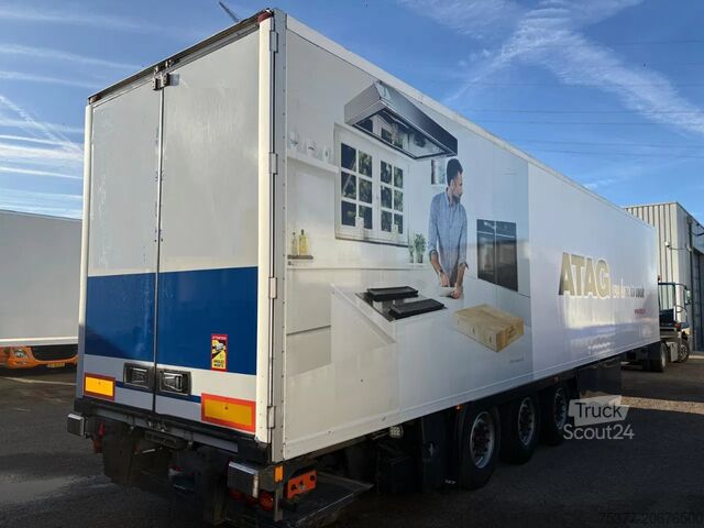 KĂŒhl-/TiefkĂŒhltransport LAMBERET Maxima, 1300 LBW Taillfit , 270 cm height, Pal...