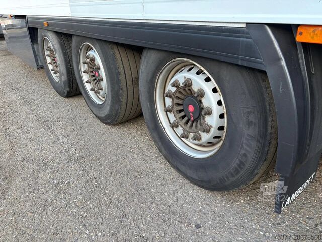 KĂŒhl-/TiefkĂŒhltransport LAMBERET Maxima, 1300 LBW Taillfit , 270 cm height, Pal...