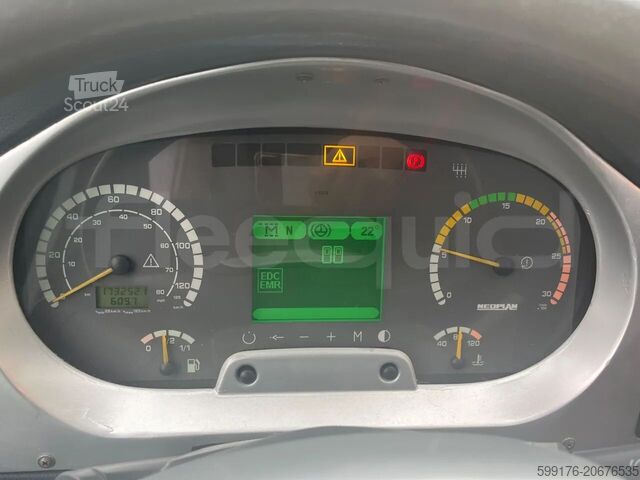 Reisebus Neoplan Tourliner