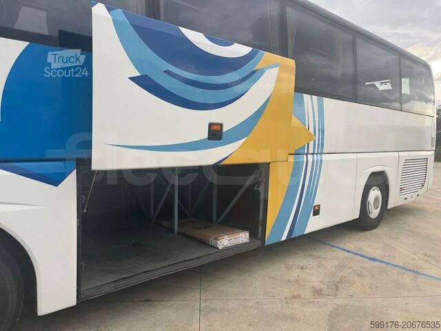 Reisebus Neoplan Tourliner