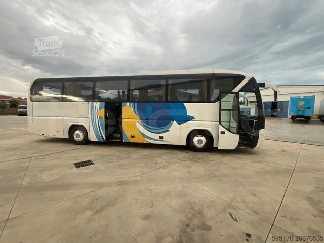 Reisebus Neoplan Tourliner