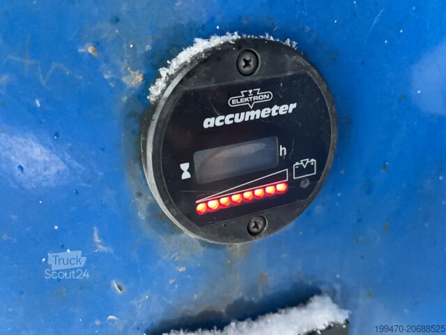 Scissor Lift Holland-Lift Q 135 El 24 (15m)