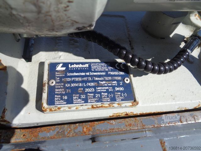 Mini bager TAKEUCHI TB 225 Powertilt Löffel Taklock 2.400 kg