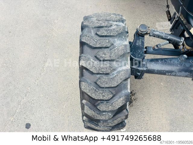 Tractor NEW HOLLAND TC22D Compact Tractor *1500Std./StraßenZulassung