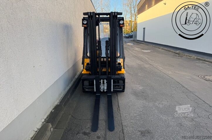 Carrello elevatore GPL Hyundai 15L-7A
