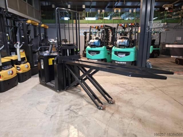 Handmatige palletwagen Mitsubishi OPB20N2X fourches levée ergonomique 2400mm
