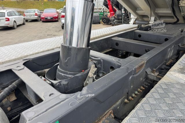 Tovornjak prekucnik RENAULT C520 10x4 2S Kipper