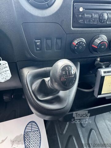 Furgão de painéis Renault Master **DCI125-AIRCO-L3-TUV03 26**