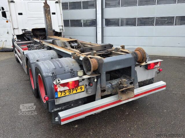 Système de bras à crochet Scania R520 6x2 VDL 21 ton