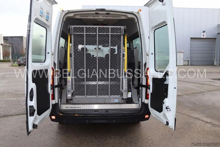 Minibus Opel Movano/ Handicap Lift