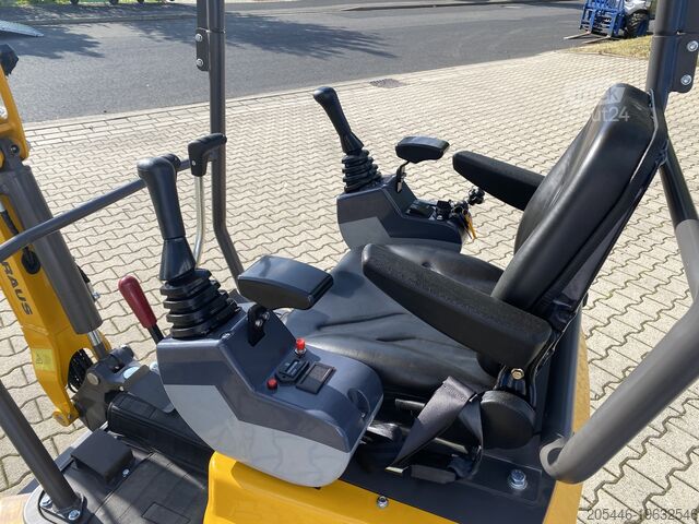 Miniexcavator cu cupă standard Berger Kraus BK1000JSR mit Schwenkarm *HERBSTAKTION*