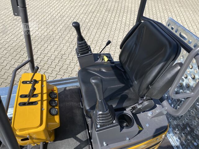 Miniescavatore con caricatore basso + pacchetto accessori Berger Kraus BK1250JSR mit Kubota Motor