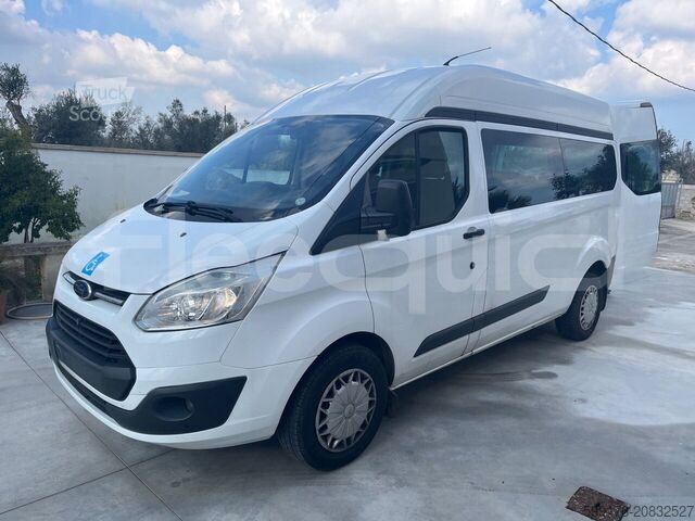 Keleivių vežimas Ford Transit