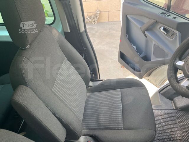 Keleivių vežimas Ford Transit