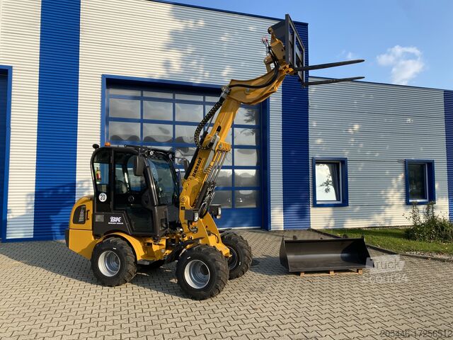 Teleskoplader inkl. Winter-Komplettpaket Berger Kraus Radlader/Teleskoplader BK810T *KUBOTA*