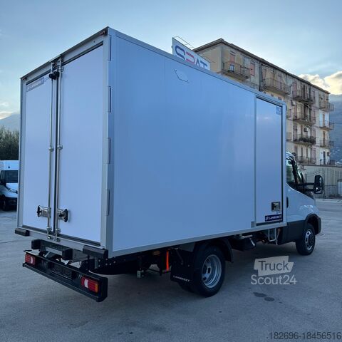 Kutu minibüs Iveco Daily 35c180