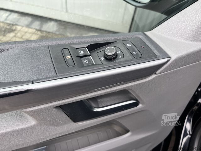 Kombi z wysokim dachem Volkswagen Transporter 2.0 TDI L2H1 Bulli 150pk Automaat A...
