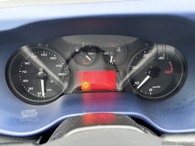 куфар Iveco Daily 35C16V 2.3 800kg laadklep Trekhaak 3500kg...