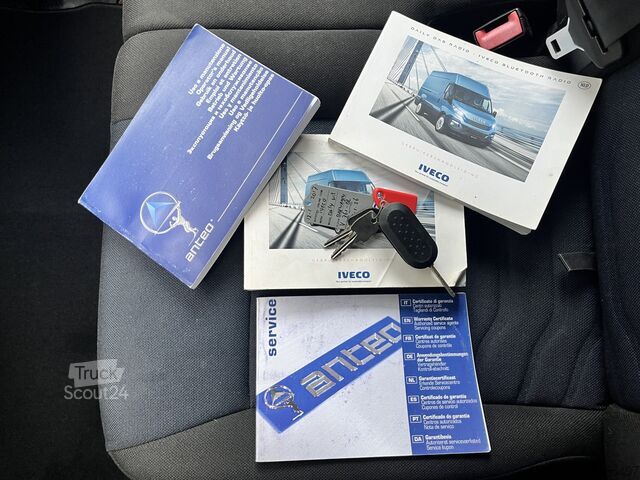 Koffer Iveco Daily 35C16V 2.3 Himatic Automaat 800kg laadkle...