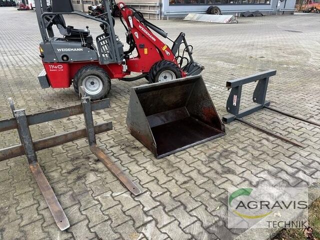 Udvari rakodó Weidemann 1140