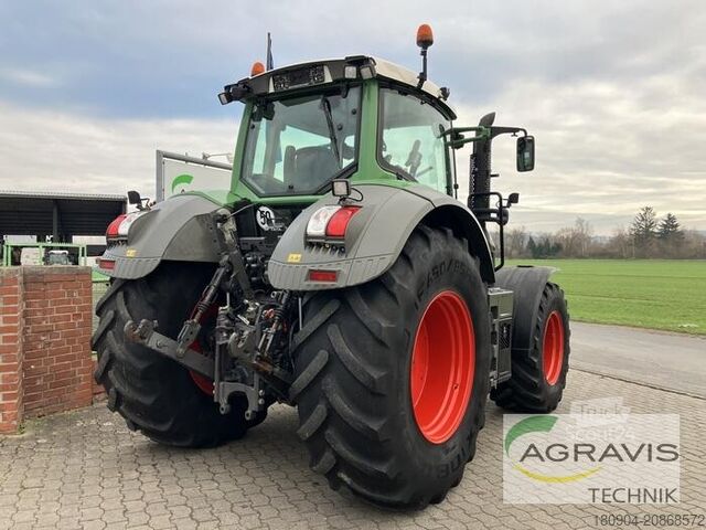 Traktor Fendt 826 VARIO S4