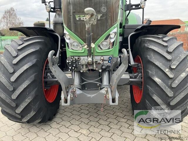 Traktor Fendt 826 VARIO S4