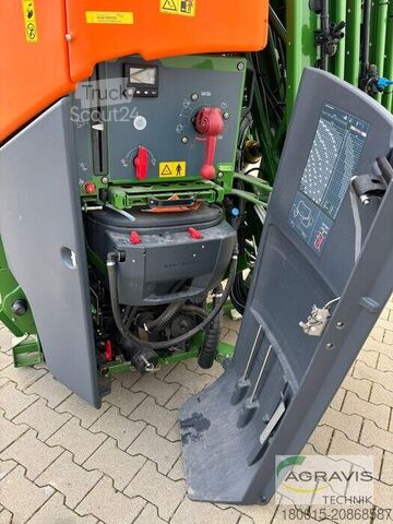 Pulvérisateur de pesticides Amazone UF 2002