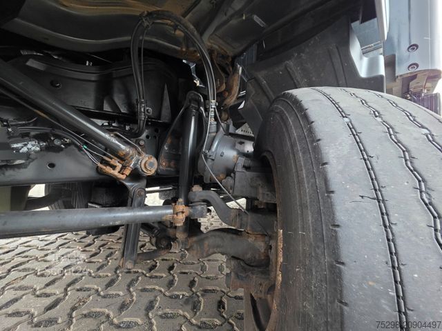 Boxvogn MERCEDES-BENZ Atego 818 / Ladebordwand / Rückfahrkamera