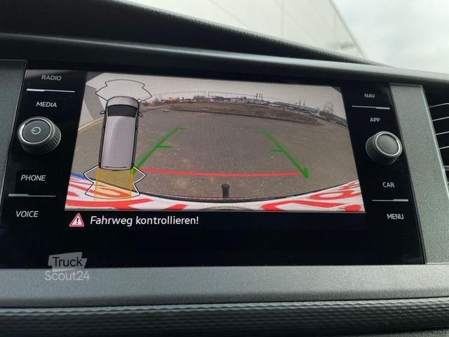 Minibus VOLKSWAGEN T6.1 Transporter Kombi KR AHK ACC NAVI SITZH DAB