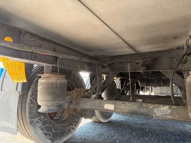 Hűtő félpótkocsi KRONE SD Tiefkühl / Doppelstock/ ThermoKing SLXi300