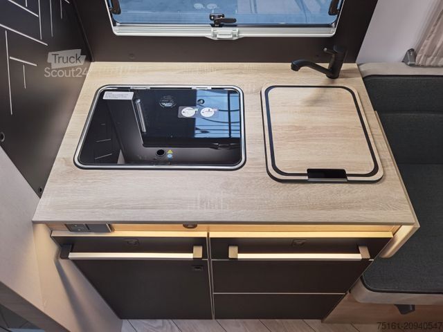 Halvintegreret autocamper CHAUSSON 797 TITANIUM / - 2026 - / EINZELBETTEN & HUBBETT