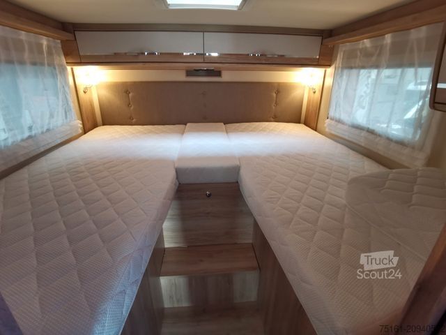 Autorulotă integrată EURAMOBIL INTEGRA LINE 720 EB /180PS-9G MAXI/ EINZELBETTEN