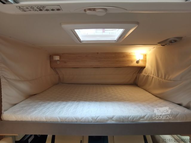 Autorulotă integrată EURAMOBIL INTEGRA LINE 720 EB /180PS-9G MAXI/ EINZELBETTEN