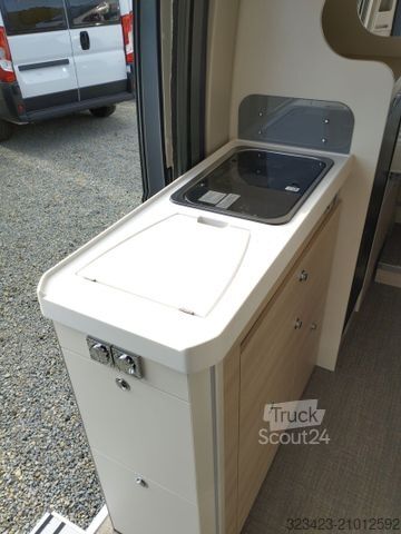 Husbil EURAMOBIL Van V 635 EB Captain-Chair- Sitze, Skyroof, RFK