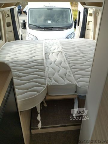 Husbil EURAMOBIL Van V 635 EB Captain-Chair- Sitze, Skyroof, RFK