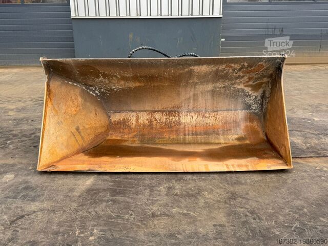 Schop ZFE Side-Tilting bucket