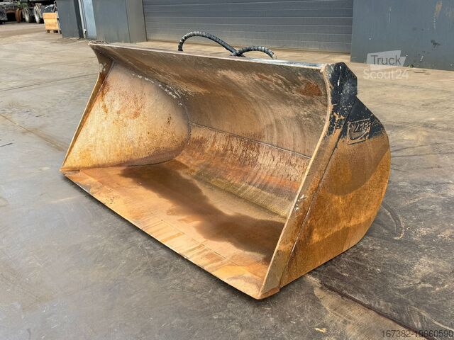 Schop ZFE Side-Tilting bucket