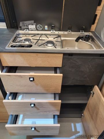 Kemperis PÖSSL Roadstar XT *NEU 2026**Mercedes**ALLRAD*