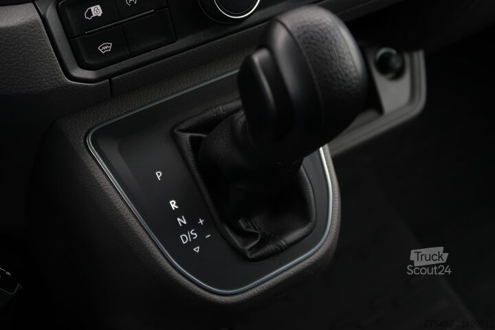  Volkswagen Crafter 35 2.0 TDI L3H3 AUT/ LED/ CAMERA/ CLIMA...