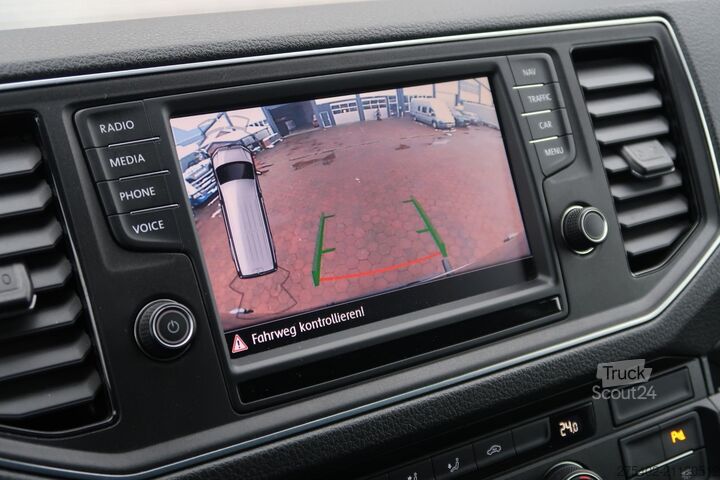  Volkswagen Crafter 35 2.0 TDI L3H3 AUT/ LED/ CAMERA/ CLIMA...