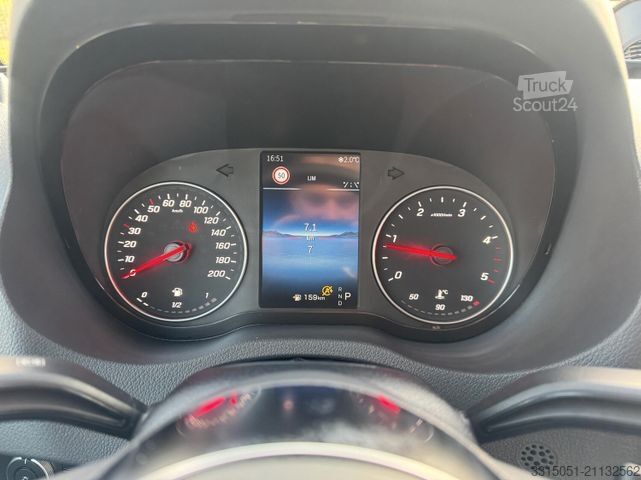 Poluintegrisani kamper MALIBU T 430 KB LE comfort Solar+ACC+TV+LED+Wechselrich