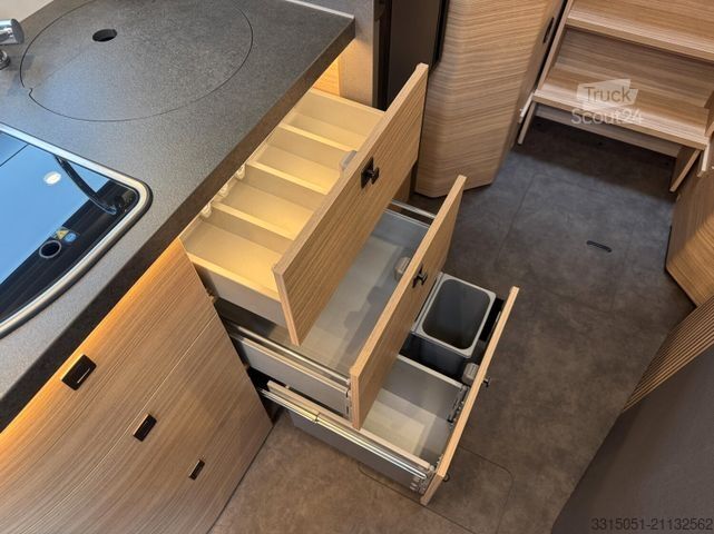 Poluintegrisani kamper MALIBU T 430 KB LE comfort Solar+ACC+TV+LED+Wechselrich