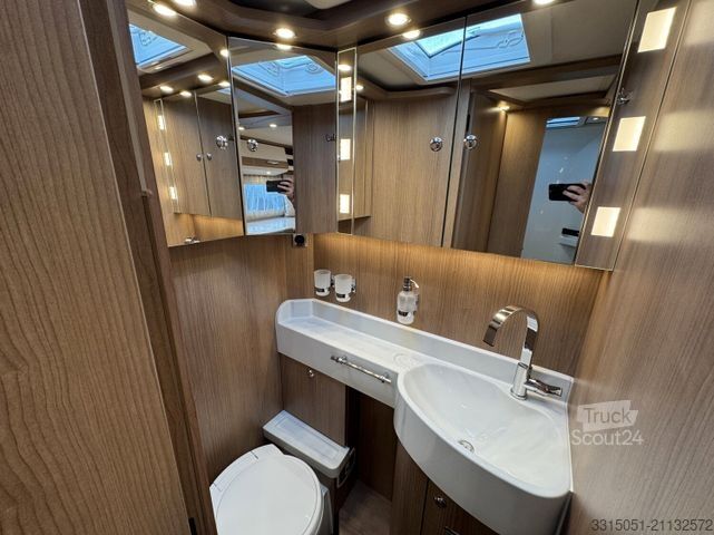 Polintegriran avtodom MALIBU Edition+ T 490 RB LE comfort Solar+ACC+Kamera+Ka