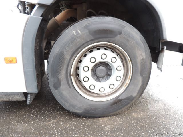 Standard tractor unit VOLVO FH 500 Globetrotter