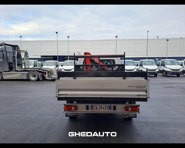 Minibus FIAT FIAT DUCATO CON CASSONE FISSO E GRU