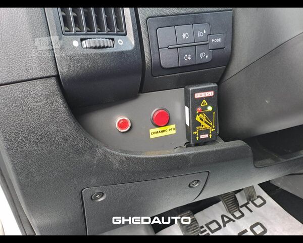 Minibus FIAT FIAT DUCATO CON CASSONE FISSO E GRU